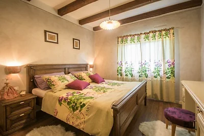 Vakantiehuis in Pićan met zwembad