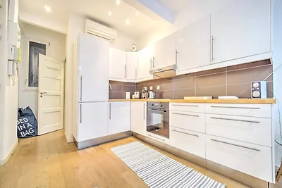 Square Golden Cozy 2 Zimmer Cannes