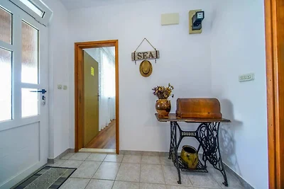Apartments Anelić- Comfort One Bedroom Apartm...