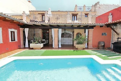 Villa in Muro met zwembad