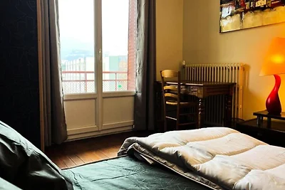 Wohnung in Capuche Alliés mit Bergblick