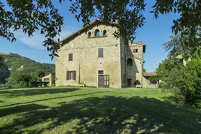 Ampio appartamento in casa colonica