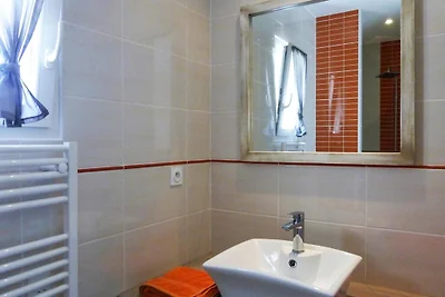 Hübsches Ferienhaus mit Garten und Privatpool...