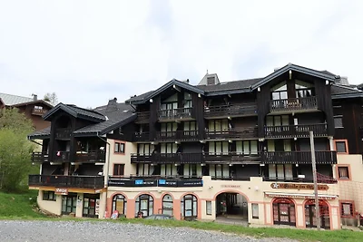 Aufenthalt mit Bergblick in der Nähe der Skip...