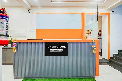 Townhouse Oak Hadapsar Sahyadri Krankenhaus
