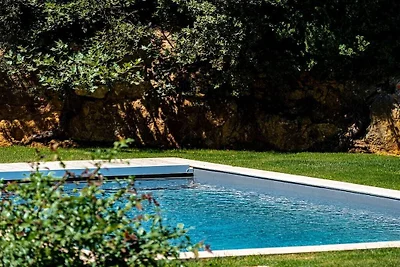 Ferienhaus in Bonnieux mit Schwimmbecken
