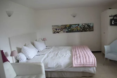 Ferienwohnung in Nyons mit Schwimmbecken
