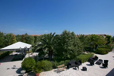 Appartamento con piscina in comune a pochi km...