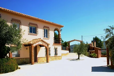 Rustikale Villa in Alora mit Swimmingpool