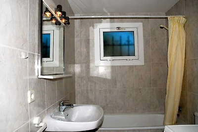 Vakantiehuis in Estartit met tuin