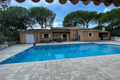 Villa Polau ai margini del bosco