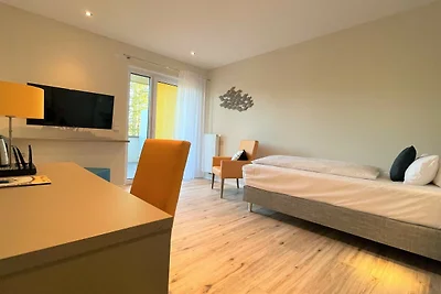 Bernsteinsee Hotel und Ferien Zimmer mit...