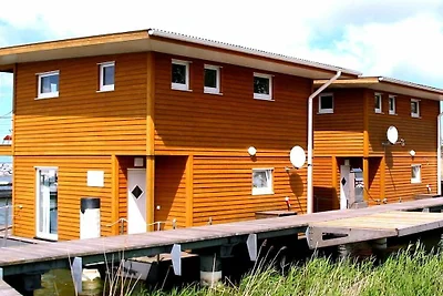 Ferienhaus in Barth mit Schwimmbecken