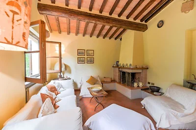 Schönes Ferienhaus mit Pool in Monterchi