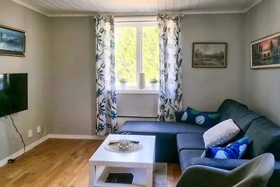 6 Personen Ferienhaus in BOLLSTABRUK