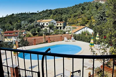 Appartamento a Castellaro con terrazzo