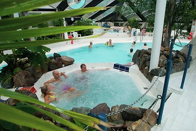 Gemütlicher Waldbungalow mit Sauna