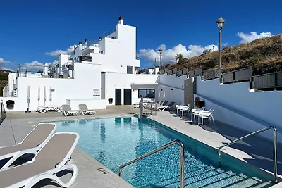 Attico a Nerja con Vista Mare e Piscina