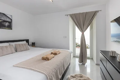 Apartments Bregha - Three Bedroom Apartment w...