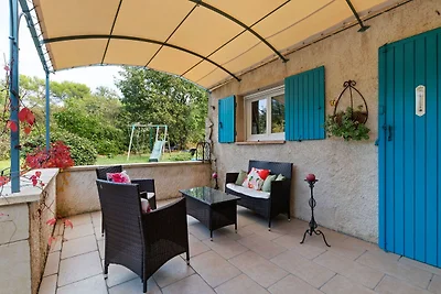 Moderna casa vacanze con piscina privata