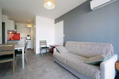 Appartement aan zee met zwembad
