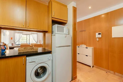 Moderne Wohnung mit Pool in Lagos