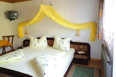 Wohnung in Fügen mit einem Balkon