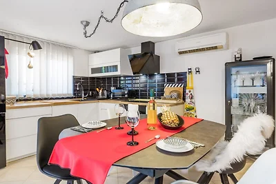 Luxury Rab Apartment with Terrace - One Bedro...