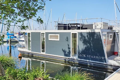 Marina Aesthetic Lodge Getaway