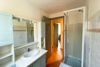 Villa in St Denis mit Pool und Blick auf die...