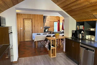 Spacious chalet in Les Deux Alpes