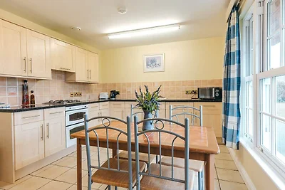 Ferienhaus mit 2 Schlafzimmern für 4 Gäste, K...