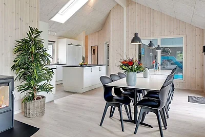 18 Personen Ferienhaus in Grenaa