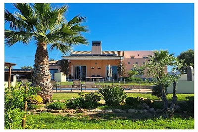 Villa in Moncarapacho mit Schwimmbecken