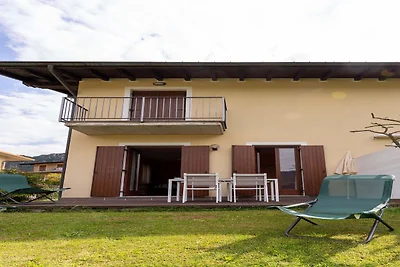Ferienhaus in Idro in der Nähe von Scenic...