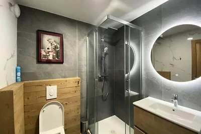 Spazioso appartamento nel cuore della localit...