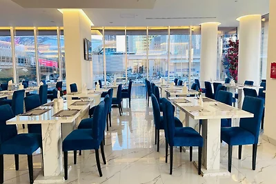 Grande Suite | Luxe | Sheikh Zayed Rd