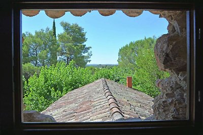 Landelijke boerderij bij Cévennes met een tui...