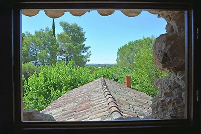 Malerische Villa mit Garten in Bagard...
