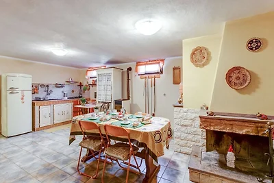 Charmante Wohnung in Carbonia mit Garten