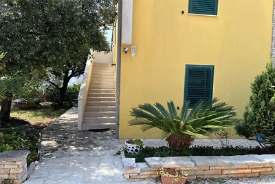 One bedroom apartment with sea view (3)
