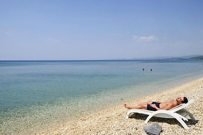 Appartement in Elia Beach met uitzicht op zee...