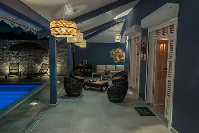 Luxe villa met zwembad nabij Pointe Marin