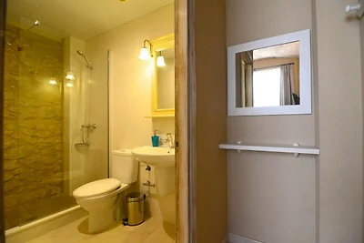 Apartment für zwei Personen mit Swimmingpool