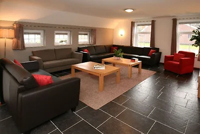 Villa mit Sauna, Whirlpool und Dampfbrause