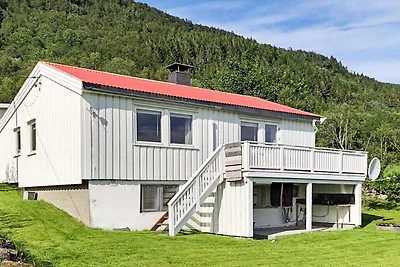 6 Personen Ferienhaus in AVERØY