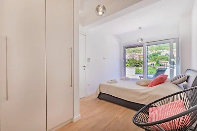 Apartment Life Plus-Two Bedroom Apartment wit...
