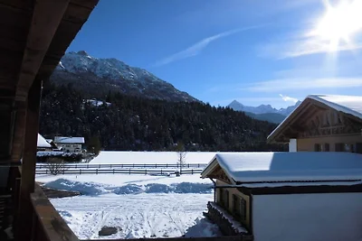Appartamento per vacanze a Krün con piscina