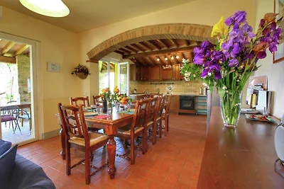 Urige Villa in Lucignano mit privatem Pool