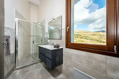 Elegante villa con piscina privata e vista...